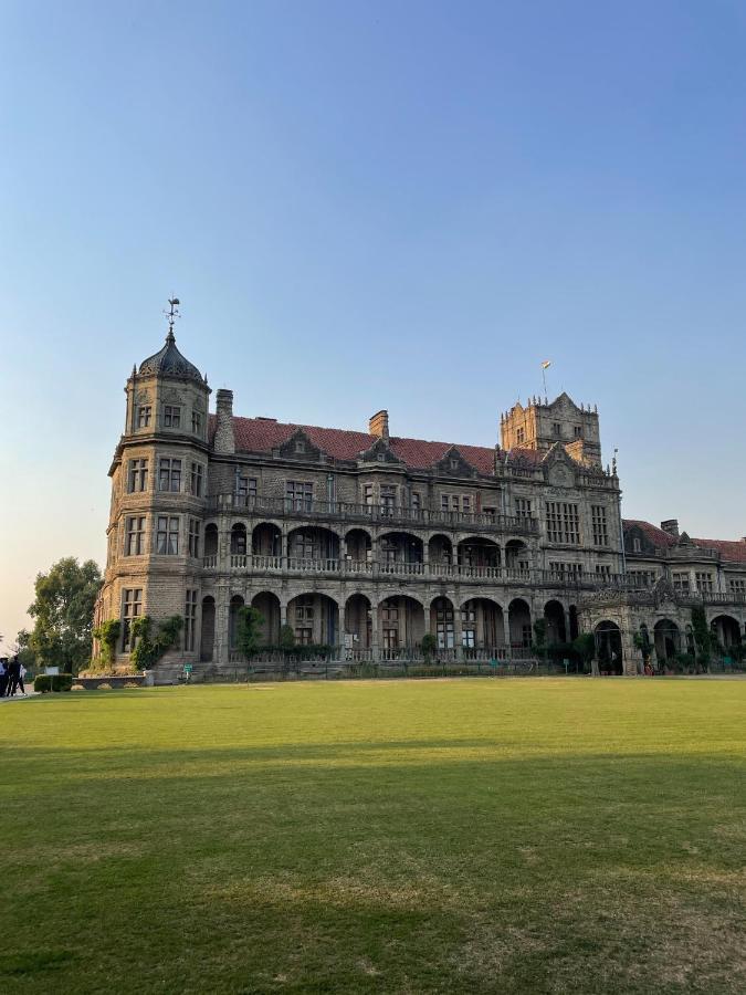 Mountain Zest-Simla Royale Near Mall Road-Free Pickup From Railway Station Simla Luaran gambar