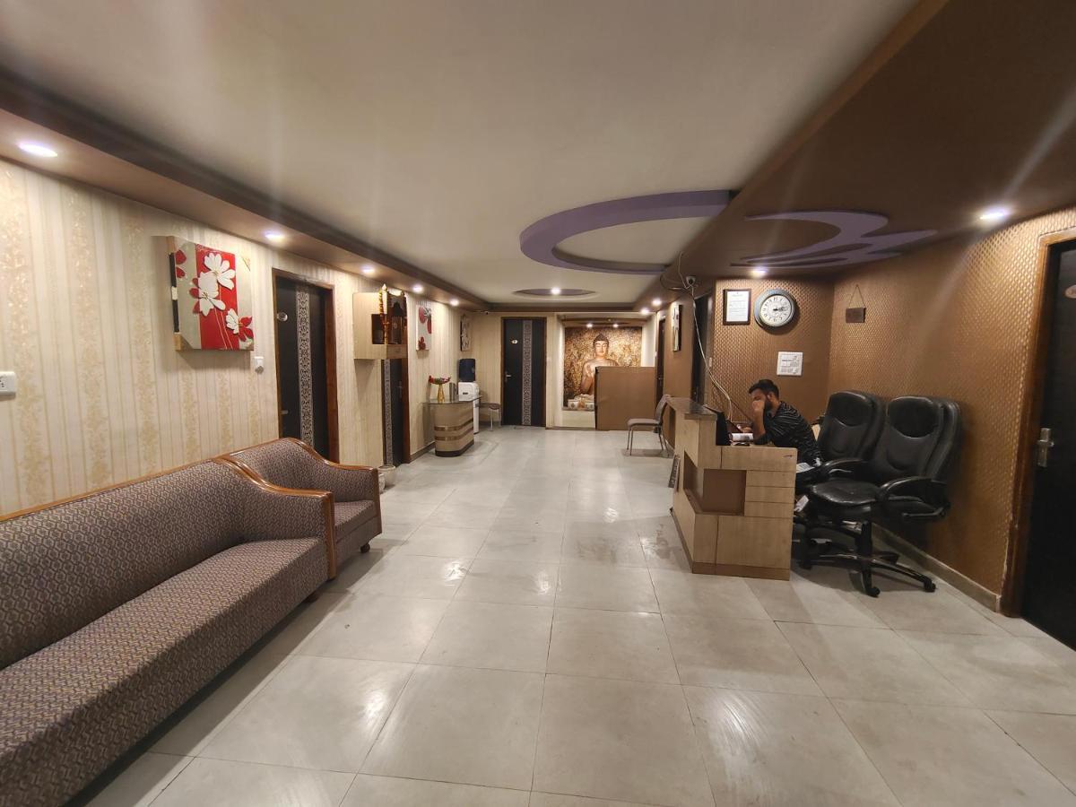 Mountain Zest-Simla Royale Near Mall Road-Free Pickup From Railway Station Simla Luaran gambar